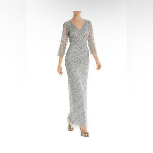 Stunning gown with light catching details throughout 🌟⚡️🌟